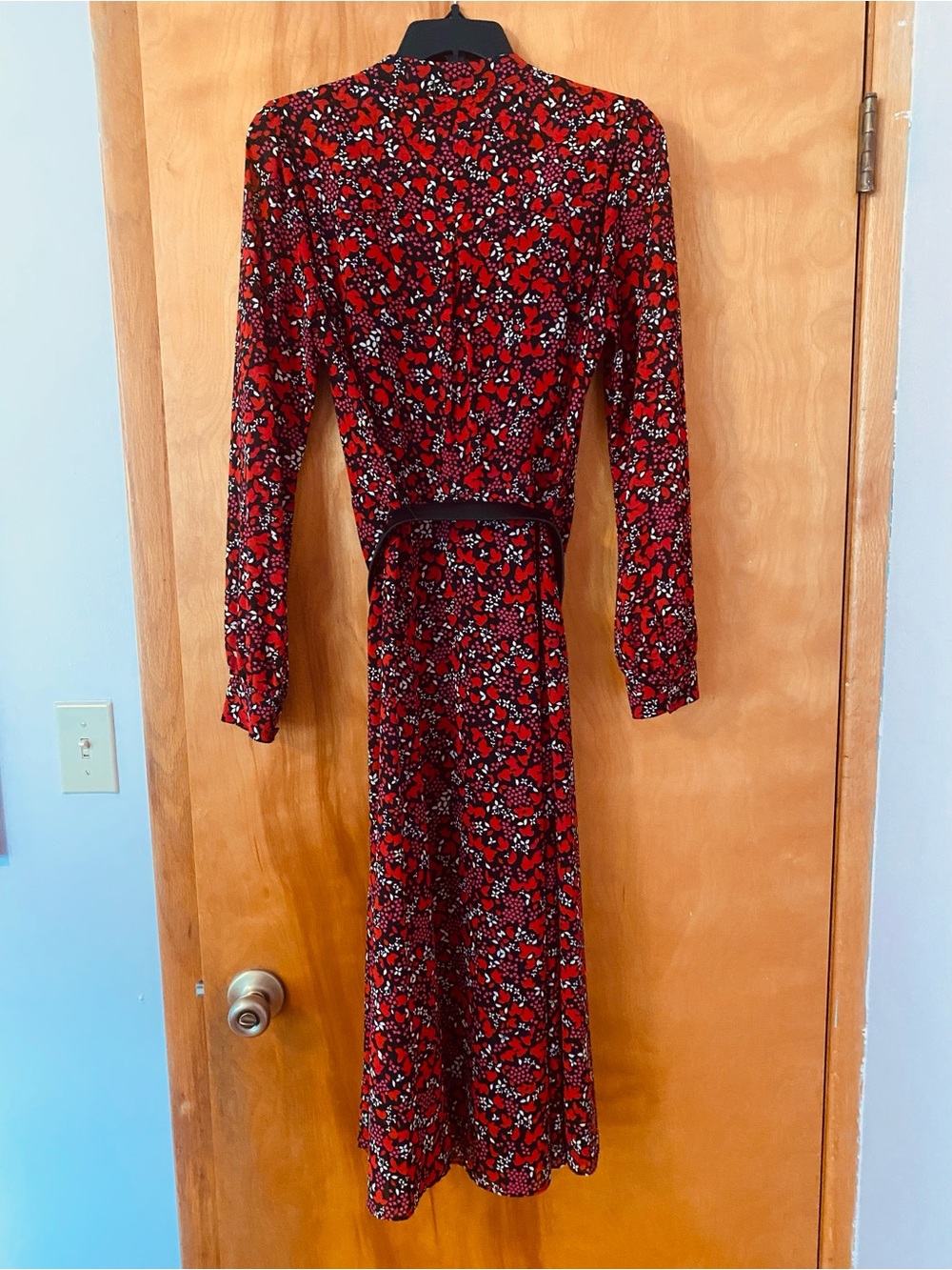 Black Michael Kors Red & Cream Print Maxi Dress with Belt-Waist - Picture 2 of 3